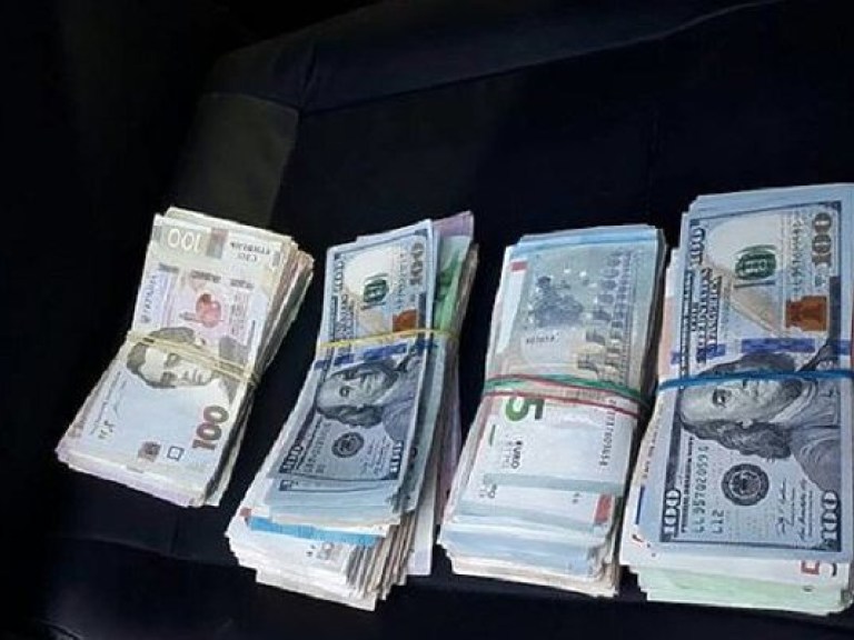 В Скадовске банда уголовников ограбила валютчика (ФОТО)