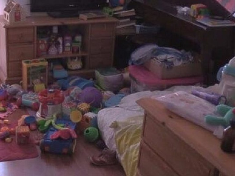 В Киеве трехлетняя девочка погибла, выпав из окна