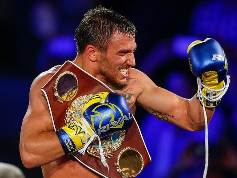 Бокс: Ломаченко досрочно одолел своего кубинского визави, защитив титул чемпиона WBO (ВИДЕО)