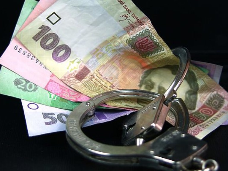 Директора Попаснянского психоневрологического интерната задержали на взятке 50 тысяч гривен