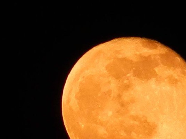 В период затмения на небе появится кроваво-красная Луна &#8212; астрономы