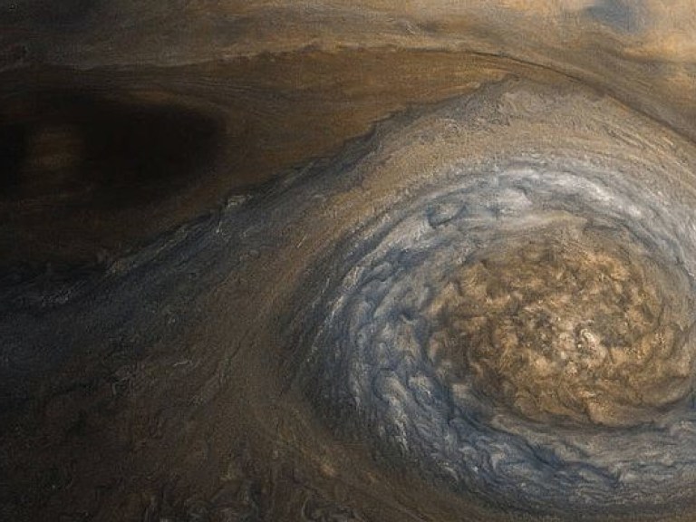 В NASA опубликовали снимок огромного планетарного вихря на Юпитере (ФОТО)