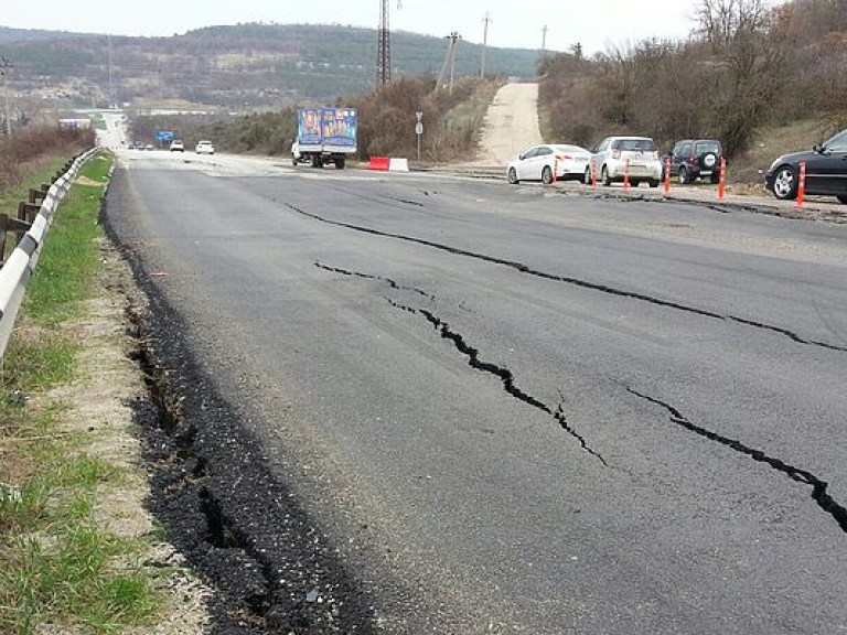 Украина не успевает освоить международное финансирование ремонта дорог