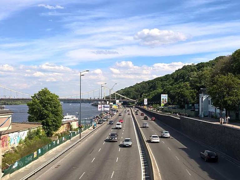 Турецкая компания отремонтирует часть Набережного шоссе в Киеве за 125 миллионов гривен