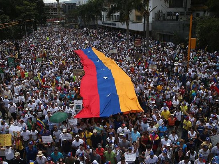 Американский аналитик: Каракас может превратиться в Киев, а Мадуро – стать вторым Януковичем
