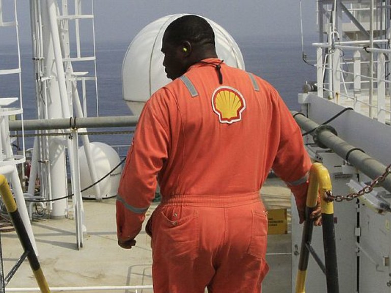 Демонстранты захватили завод Shell  в Нигерии