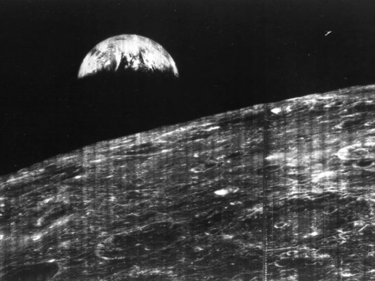 Архивы NASA: Обнародован первый снимок Земли с Луны (ФОТО)