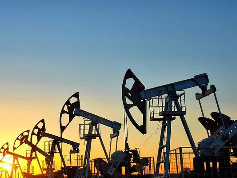 Нефть Brent торгуется на уровне 50,8 доллара за баррель