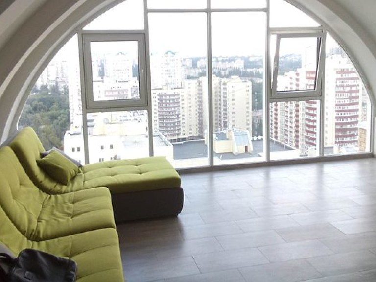 На рынке недвижимости Киева продается 76 тысяч квартир