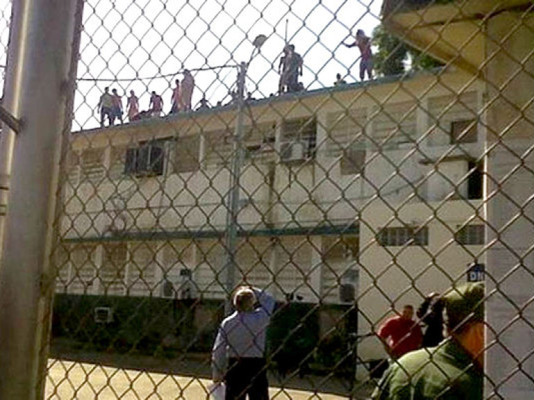 В Венесуэле в результате тюремного бунта погибли 37 заключенных