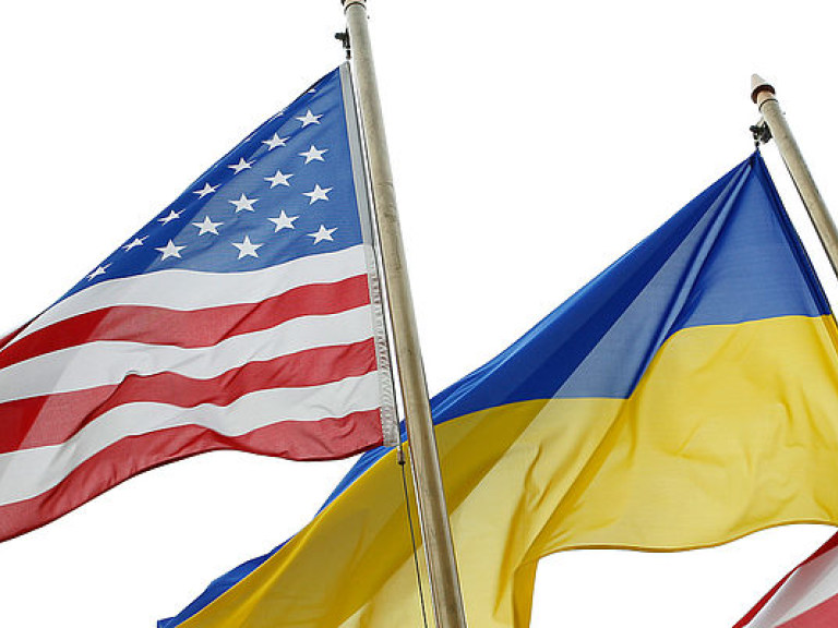 США показали «желтую карточку» Порошенко &#8212; политолог