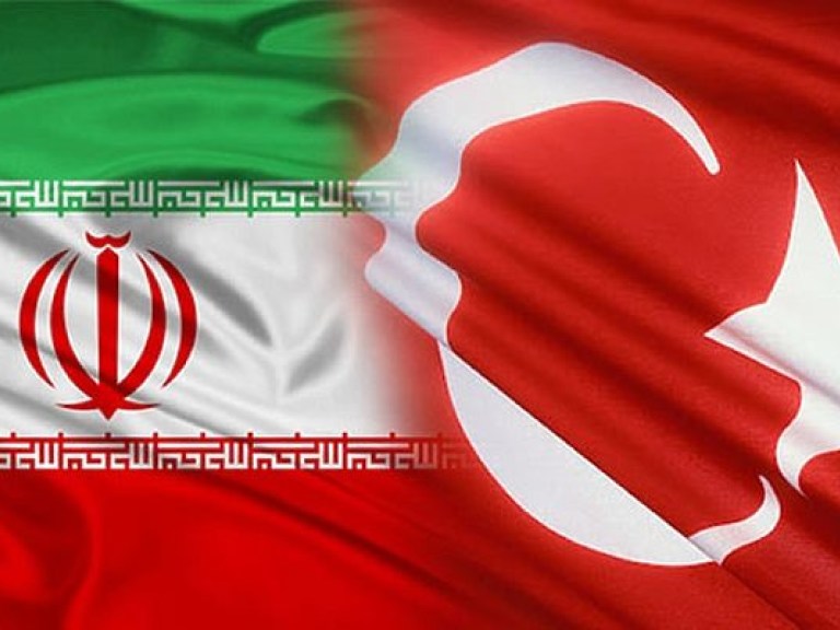 Иран и Турция договорились активизировать военное сотрудничество