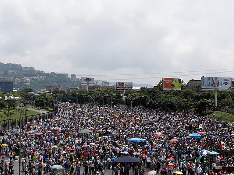 В Венесуэле распустят парламент, законодательные функции будет исполнять Конституционная ассамблея