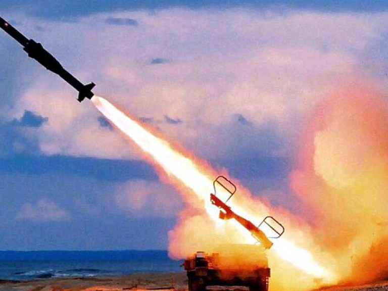 Эксперт:  Масштабные учения Пентагона и Южной Кореи могут привести к ракетному удару