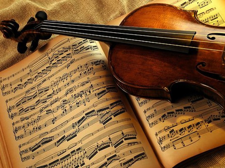 Психолог: Музыка способствует развитию мозговой деятельности