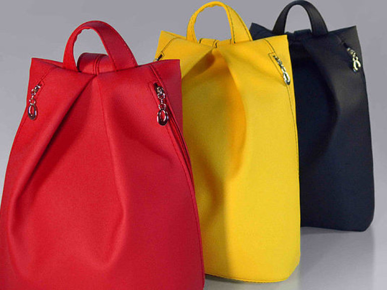 Дизайнер назвала самые модные цвета сумок осенью- 2017