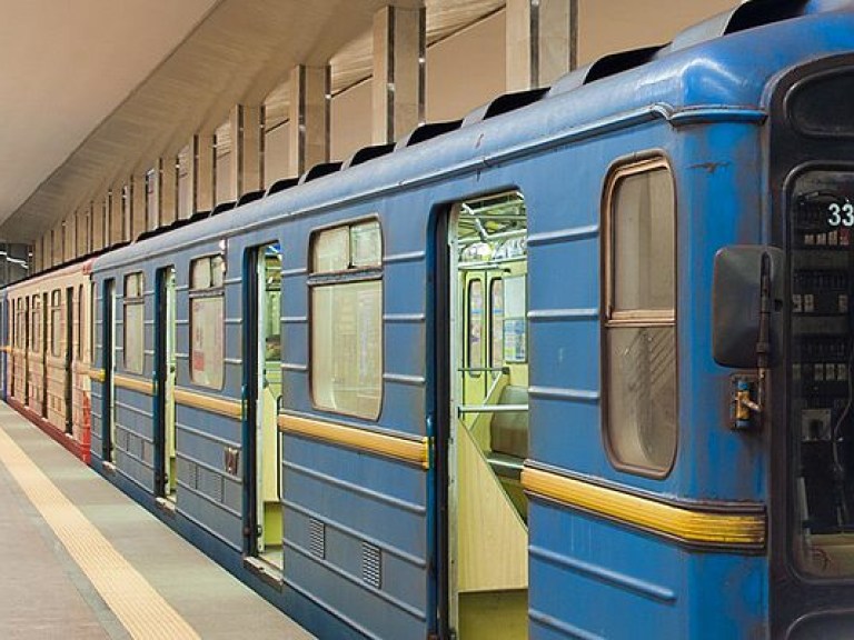 В Киеве вечером закроют несколько станций метро на вход