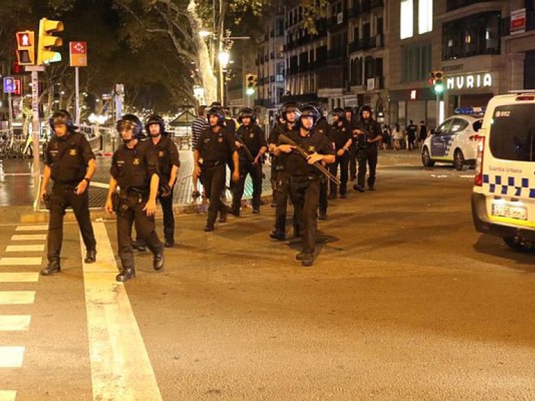 Теракт в Барселоне: идентифицирована личность водителя фургона