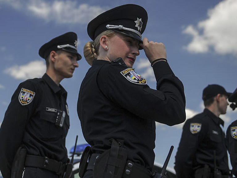 Во Львове на детской площадке обнаружили труп мужчины &#8212; полиция