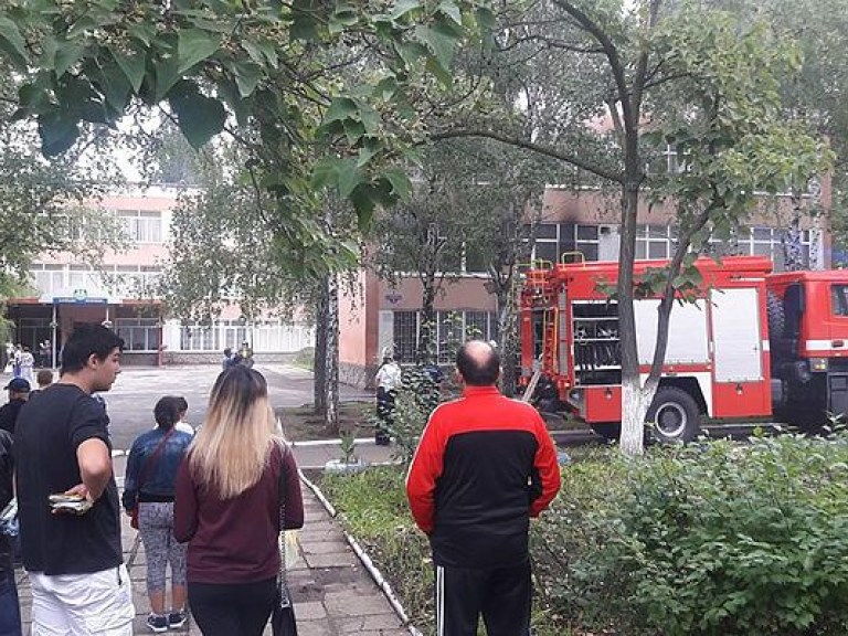 В Одессе произошел пожар в школе (ФОТО)