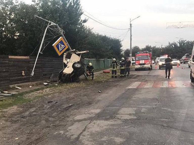 Под Киевом произошло ДТП со смертельным исходом (ФОТО, ВИДЕО)