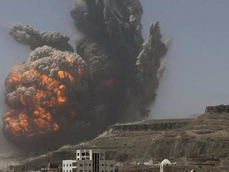 В Йемене в результате  авиаудара коалиции погибли 30 мирных жителей