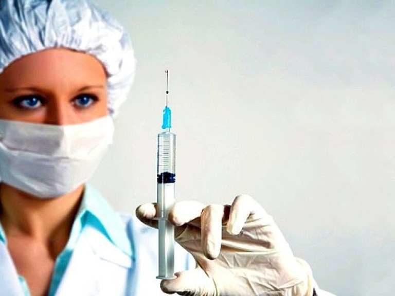 Педиатр: делать детям прививки можно не ранее, чем через месяц после каких-либо вирусов или отравлений