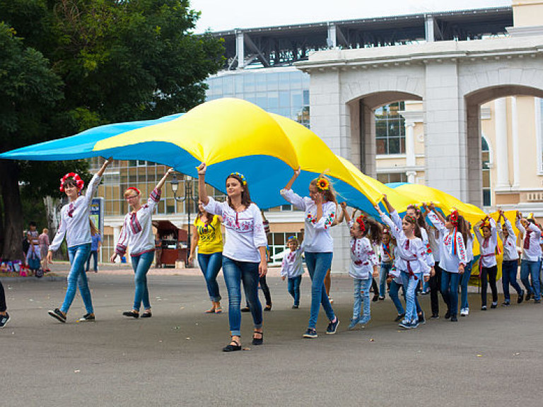 Только 47% населения верит в положительное будущее Украины – социологи