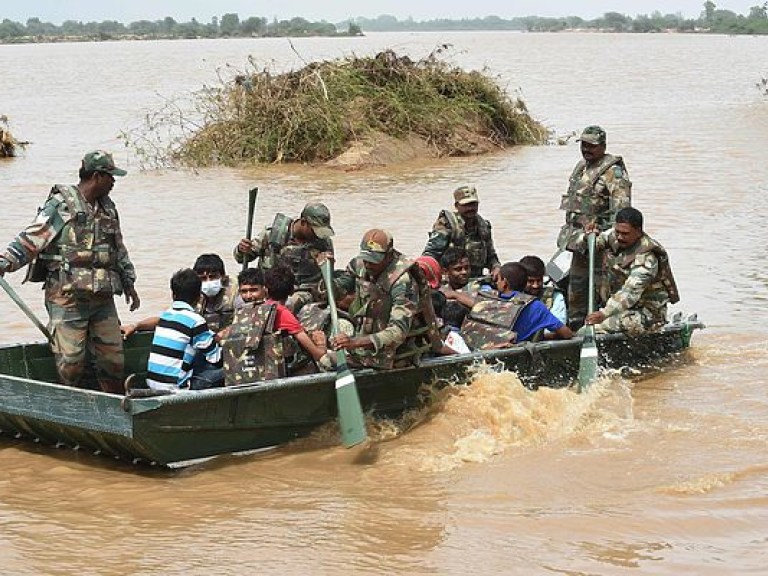 В результате наводнения в Индии погибли 514 человек (ФОТО, ВИДЕО)