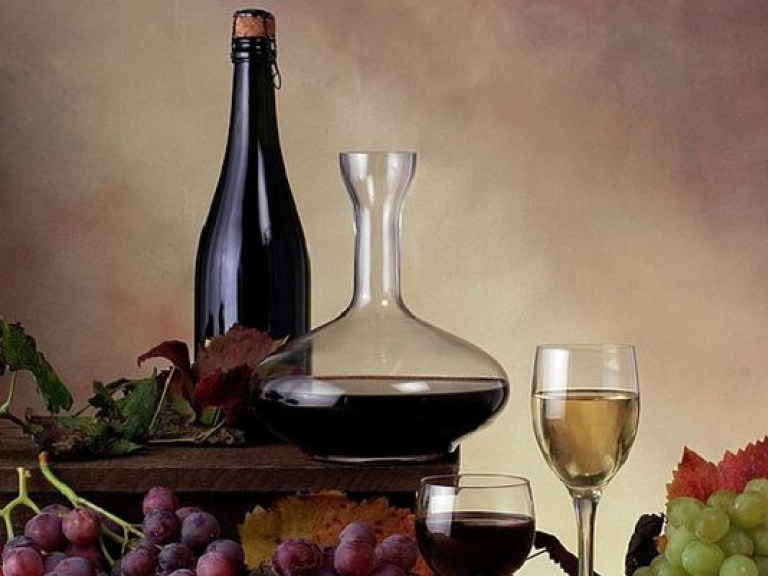 В Париже у коллекционера украли более 250 бутылок вина стоимостью 250 тысячи  евро