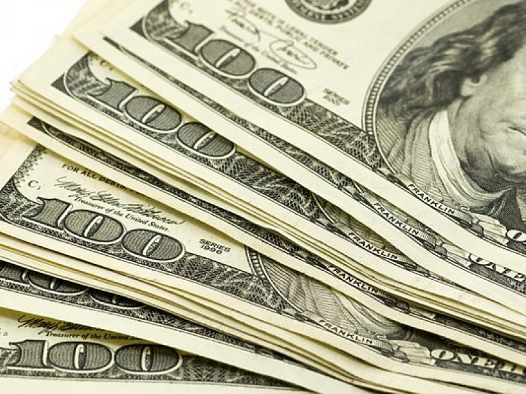 НБУ установил официальный курс на уровне 24,44 гривны за доллар