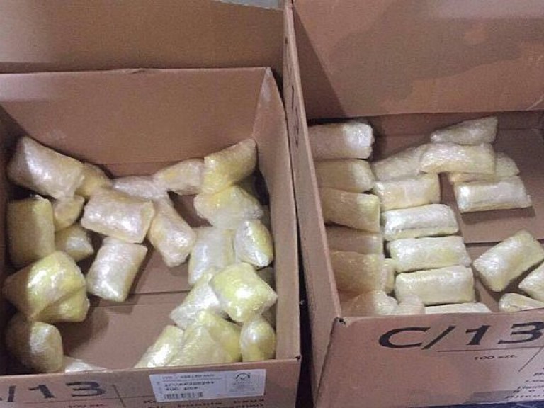 В Киеве правоохранители изъяли более 100 килограммов сырья для производства наркотиков (ФОТО)