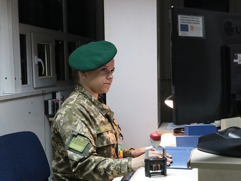 На украинской границе оборудуют 157 пунктов биометрического контроля