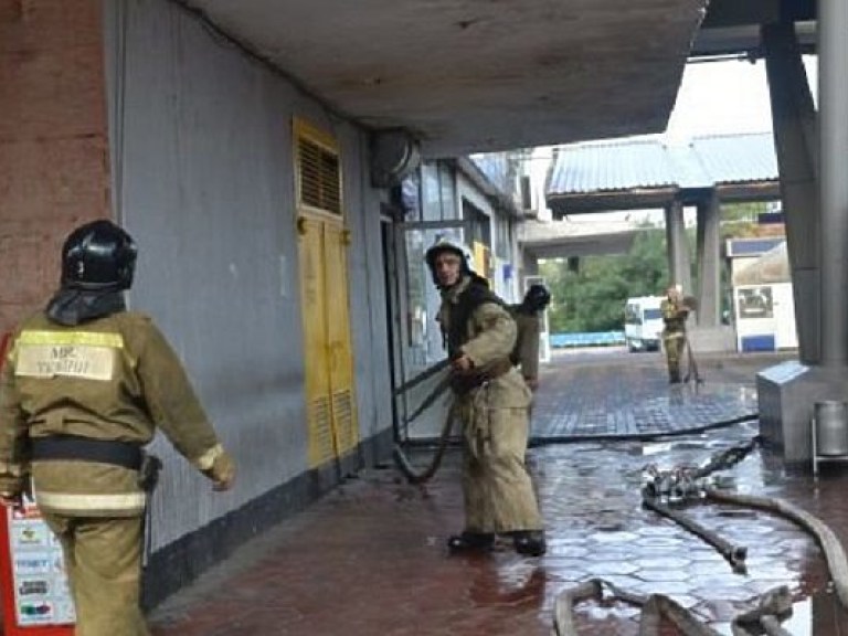 Пожар на автовокзале Одессе: спасатели эвакуировали 70 человек