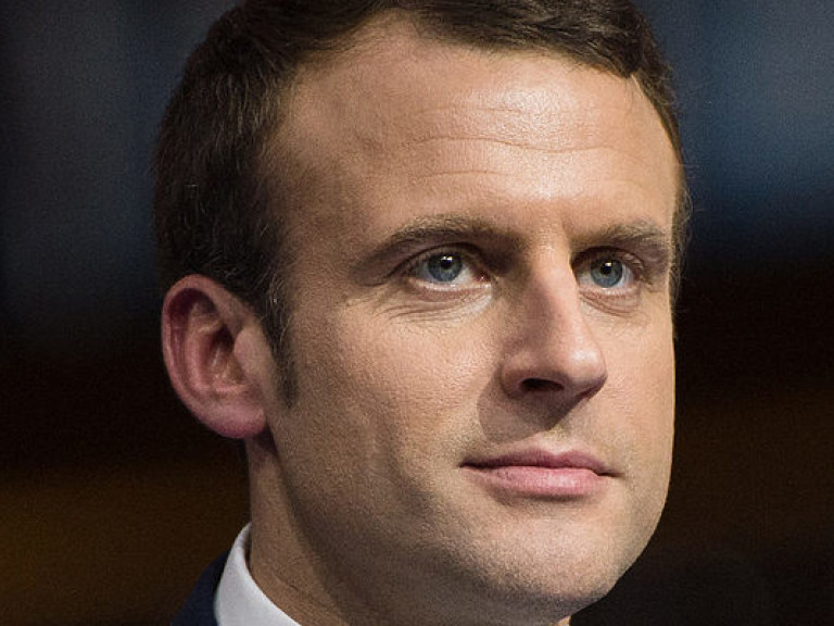 Рейтинг Макрона снова снизился