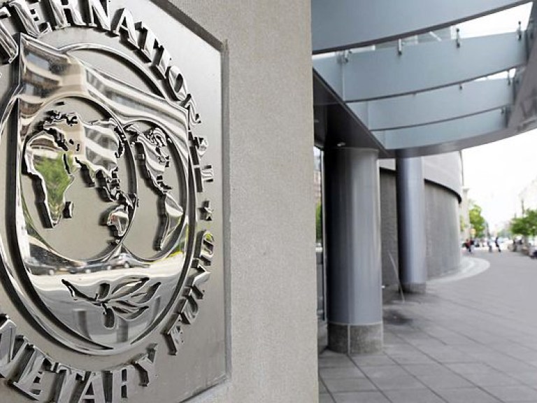 Политолог рассказал о цели визита очередной миссии МВФ в Украину