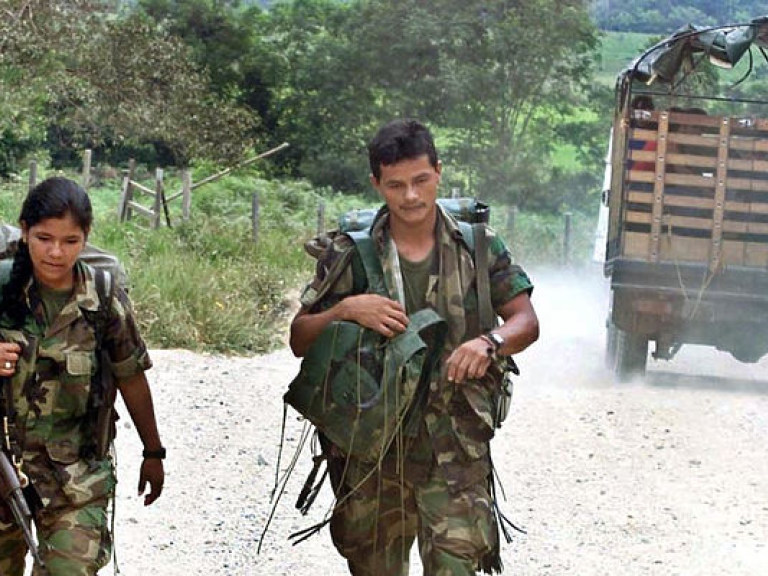 Власти Колумбии договорились о перемирии с Армией национального освобождения