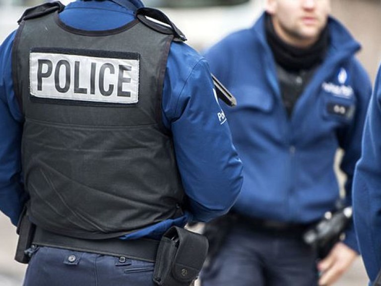 В пригороде Парижа полиция обнаружила взрывчатку