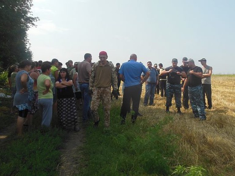 Этой осенью на украинских полях возобновятся конфликты между аграриями и рейдерами &#8212; эксперт
