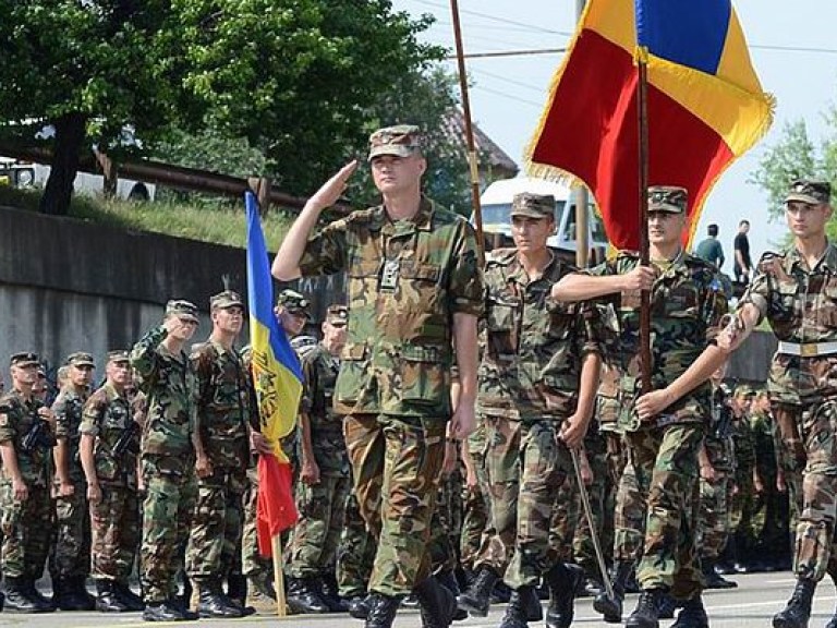 Молдавские военные прибыли на учения в Украину вопреки запрету президента