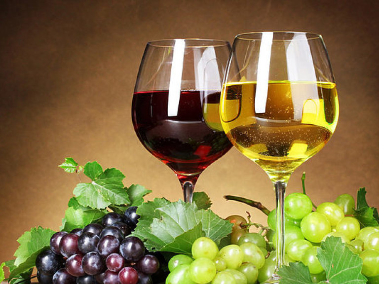 С начала года Украина импортировала вина более чем 3 миллиона долларов
