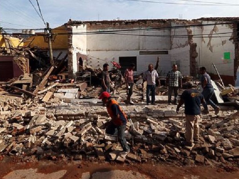 Количество жертв землетрясения в Мексике увеличилось до 58 человек (ФОТО)