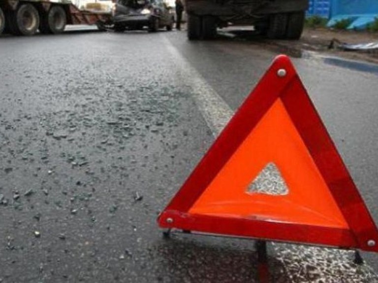 В Киеве водитель Range Rover сбил насмерть женщину и сбежал (ФОТО)