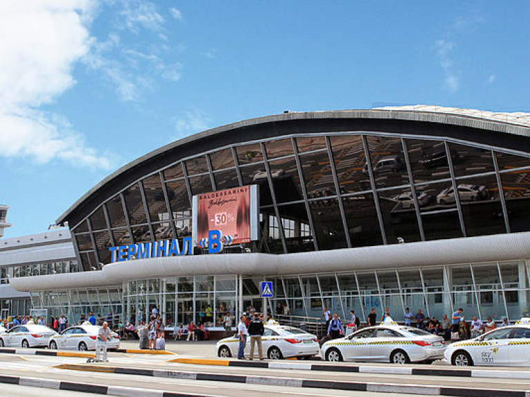 Киевляне шокированы стоимостью парковки в аэропорту «Борисполь» (ФОТО)