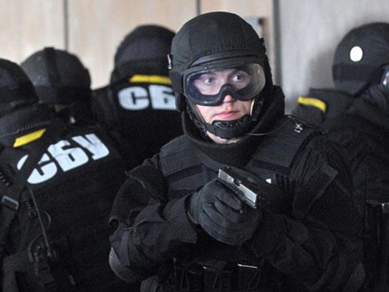 В Черкасской области полиция предотвратила силовой захват предприятия, около 20 задержанных