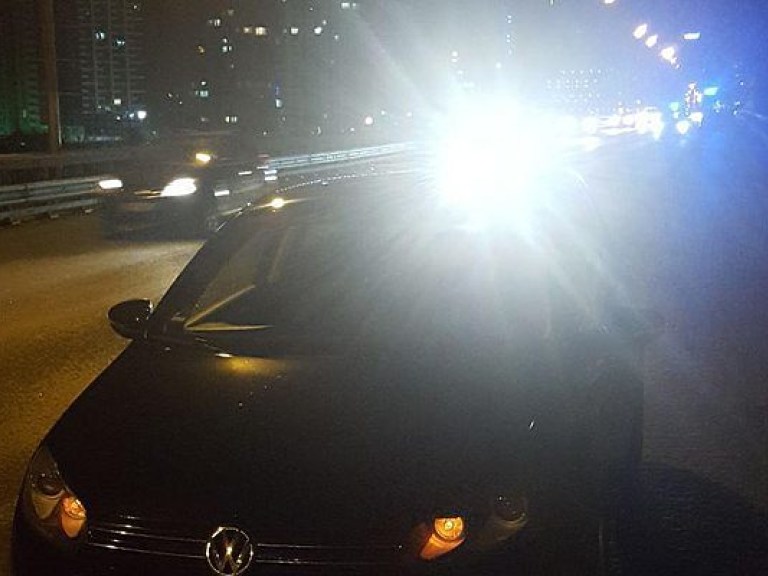 На столичном Южном мосту под колесами авто погиб мужчина (ФОТО)