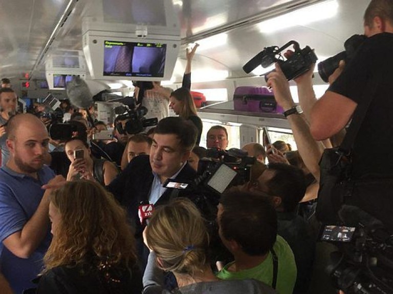 «Укрзализныця» ужесточит проверку документов в поездах после инцидента с Саакашвили