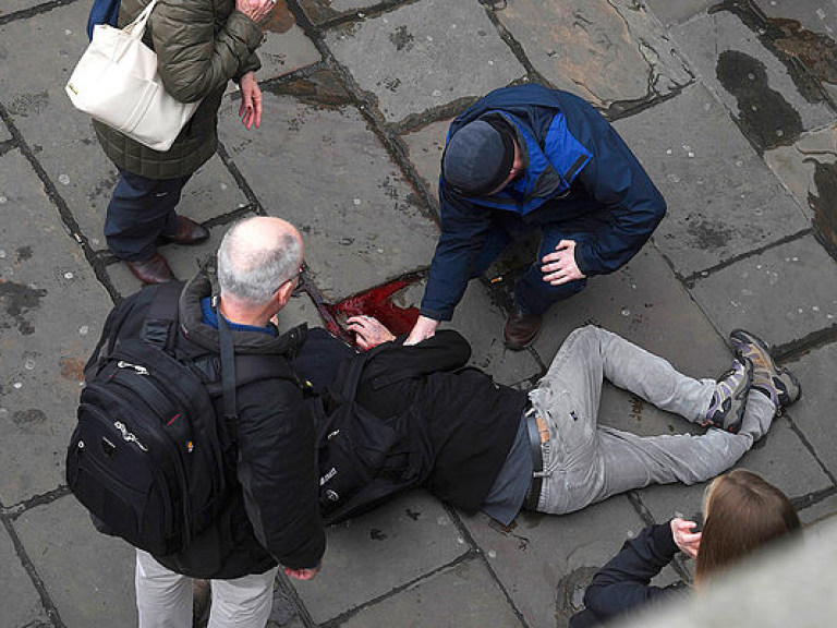 В Лондоне возросло число пострадавших в результате взрыва в метро