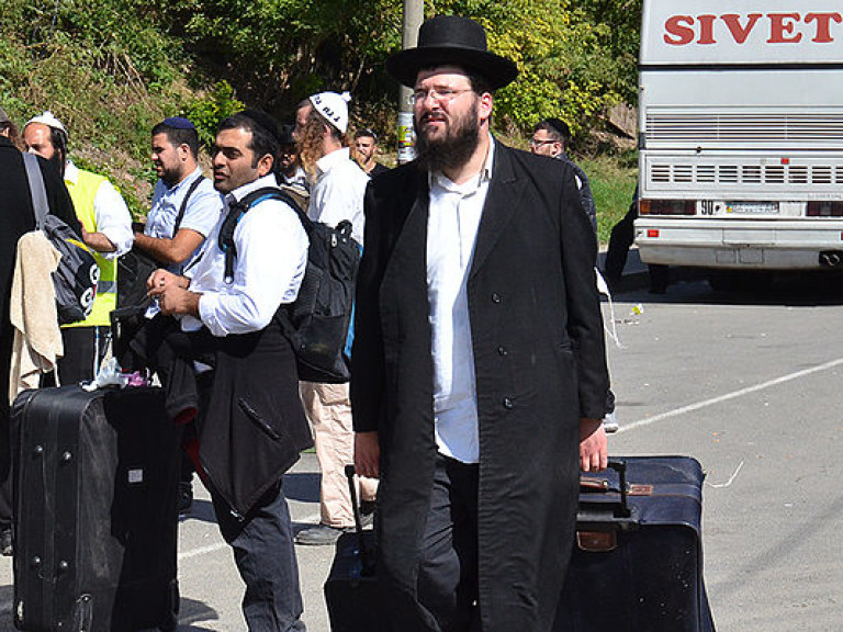 В Умань прибыли более 9,5 тысяч хасидов на иудейский Новый год