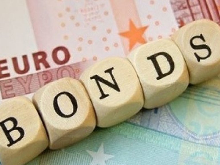 Украина привлекла 3 миллиарда долларов от размещения еврооблигаций